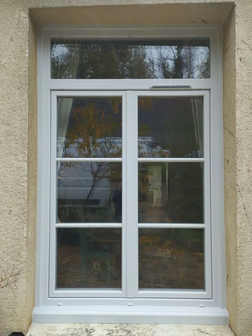 Fenêtre PVC double vitrage en RAL 7035
