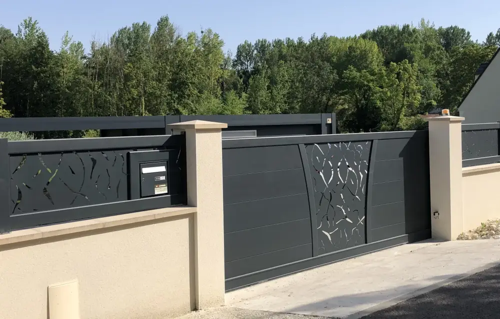 Coulissant ALU modèle PERNAND avec décors Racine, RAL 7016