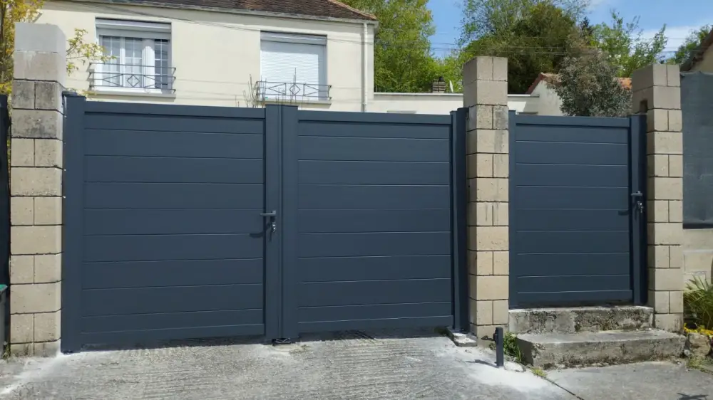 Portail et portillon ALU modèle ISERE, RAL 7016