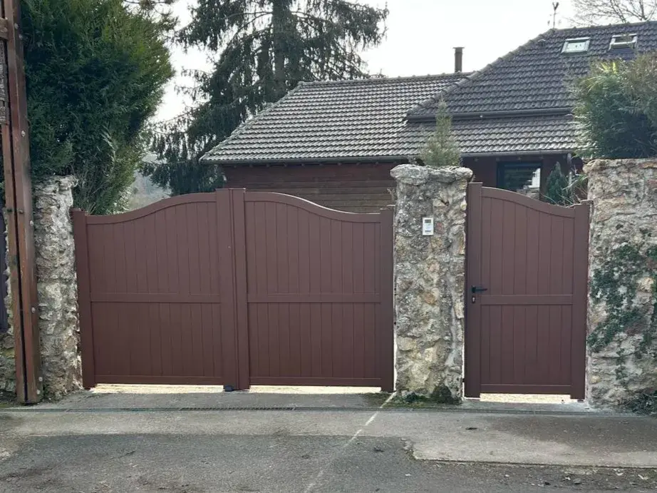 Portail et portillon ALU modèle JURA, RAL 8011