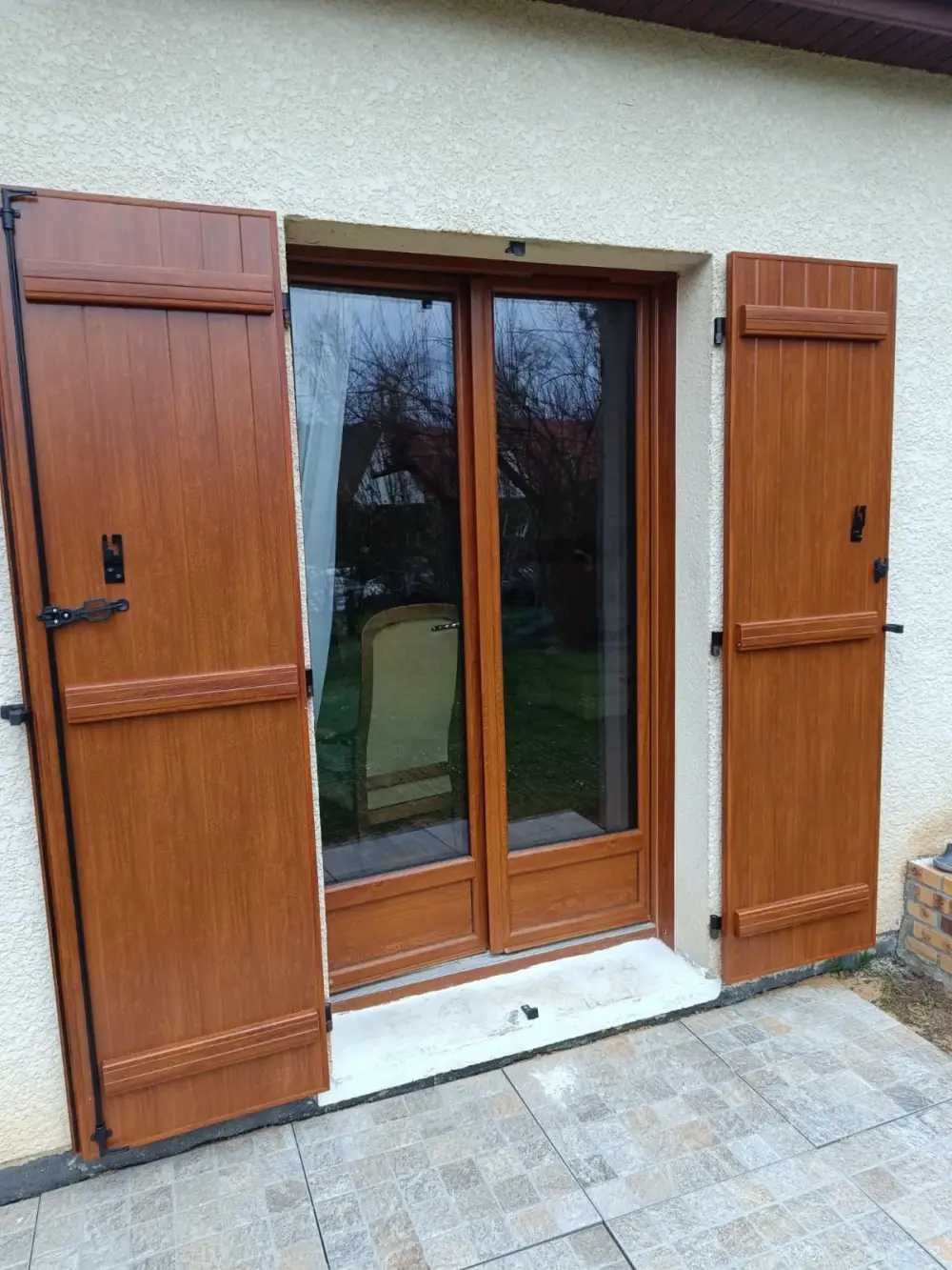 Faa menuiseries-volet battant chêne doré 