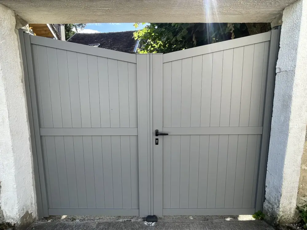 Faa Menuiseries Portail alu JURA