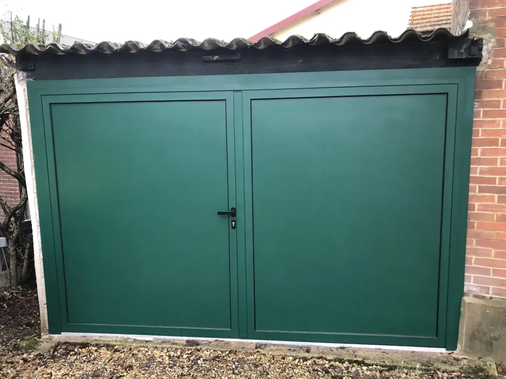 Porte de garage en aluminium 2 vantaux