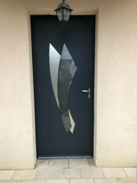 Faa menuiseries Porte en aluminium modèle PAQUITA