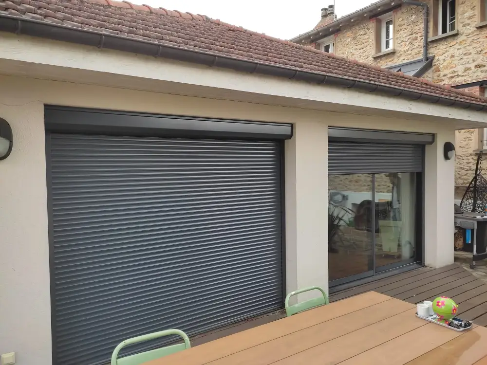 Volet roulant RAL7016